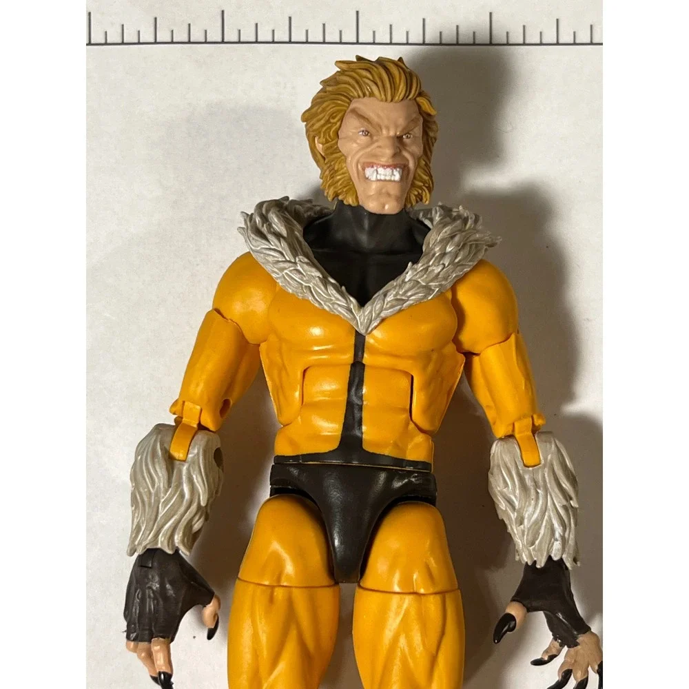 Marvel Legends‎ Sabretooth X-Men Action Figure Yellow Brown Classic 6 Inch Scale